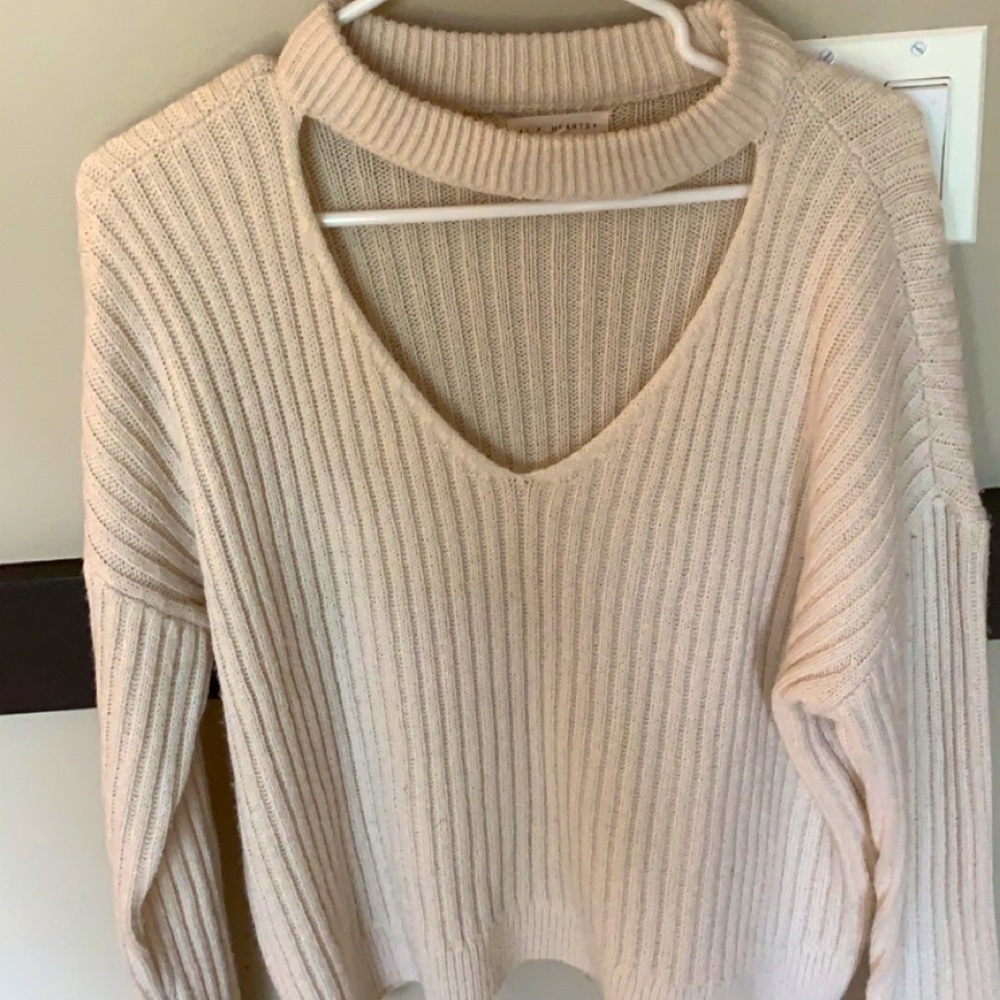L.A Hearts Sweater Front V-Neck